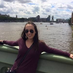 Meet your Posher, Caroline